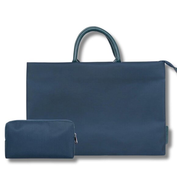 MONTANA WEST Navy 15" Waterproof Laptop Bag & Pouch NWT - Picture 1 of 9